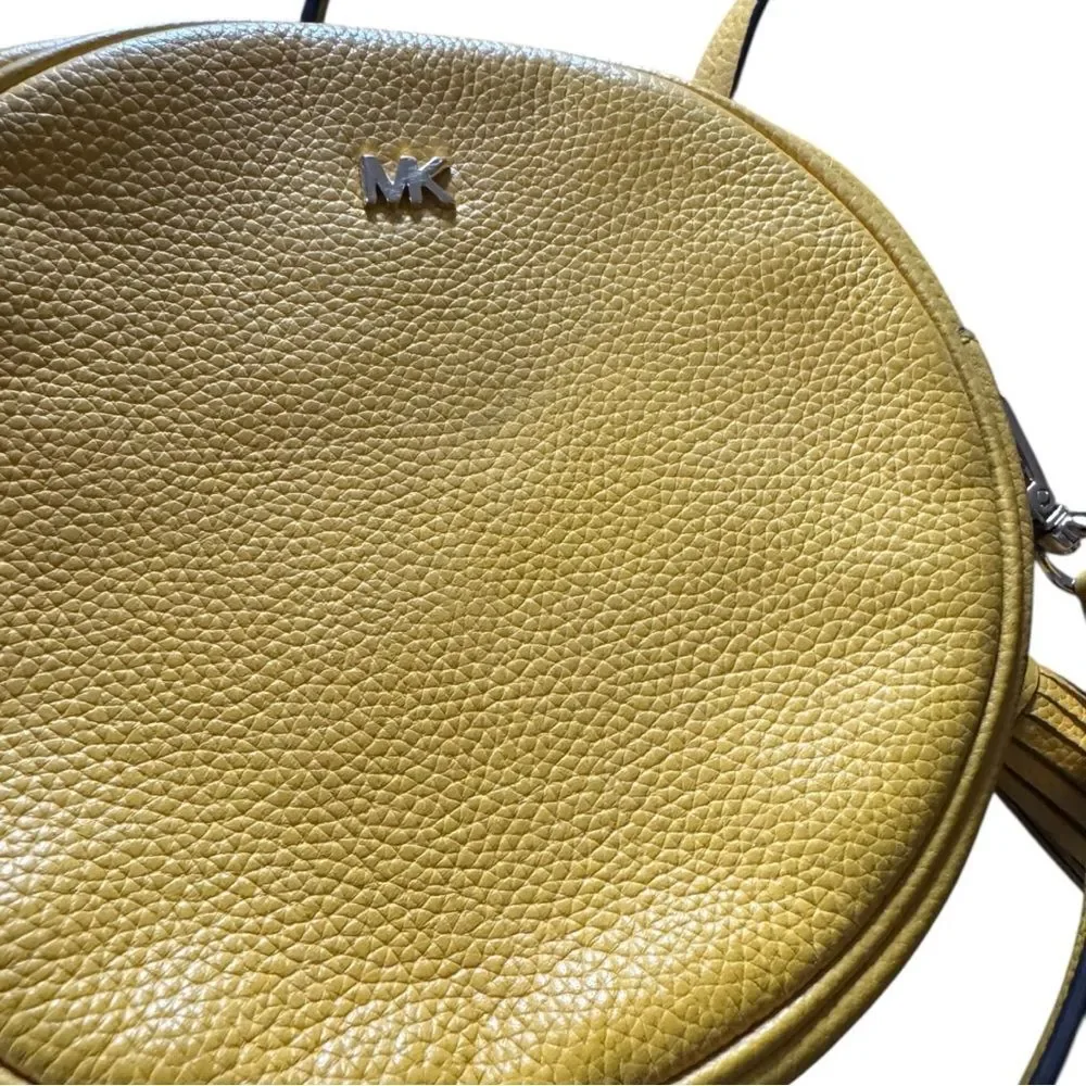 Michael Kors Yellow hammered leather circle bag